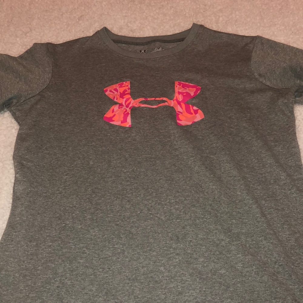 Under armour t shirt